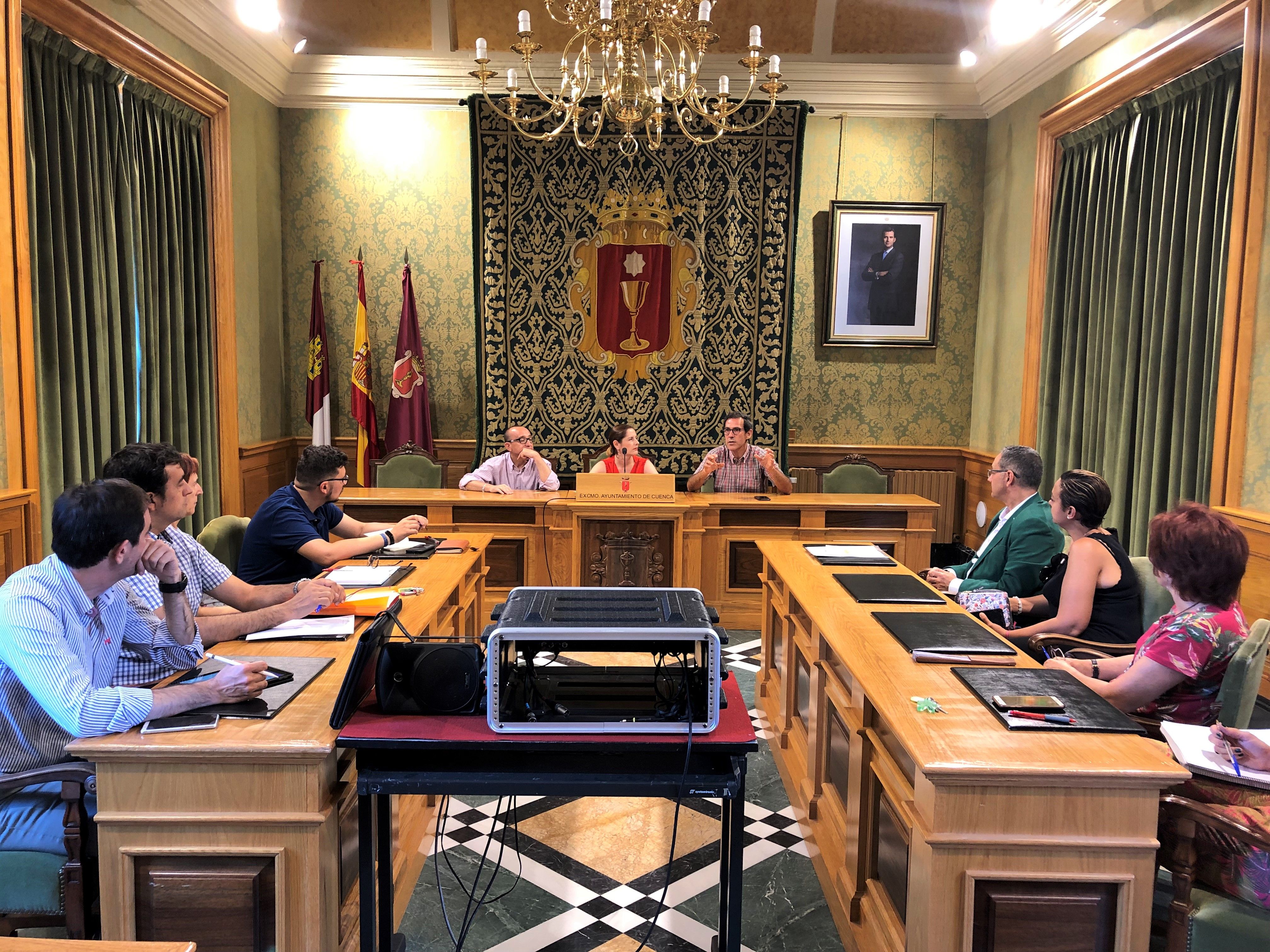 Representantes del Ayuntamiento de Cuenca se forman en el Aula de Contratación Pública de la UCLM