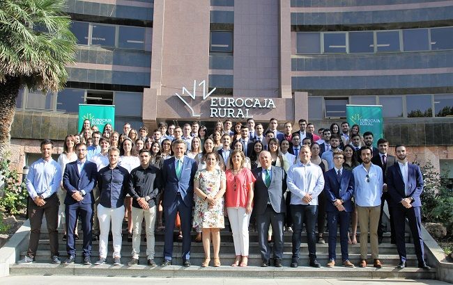Casi un centenar de universitarios realizarán sus prácticas en Eurocaja Rural
