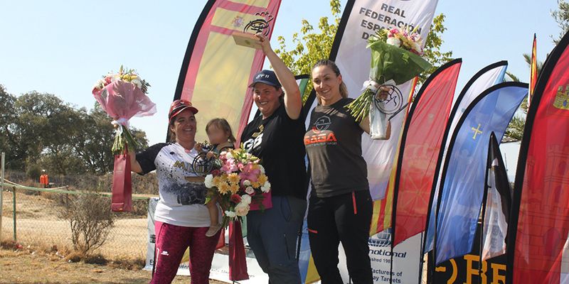 Cristóbal Jiménez y Beatriz Laparra, campeones de España 2019 de Compak Sporting