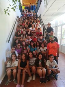 Santiago José Gómez realiza una visita a los acampados en el Albergue Fuente de las Tablas 