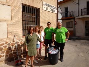 ECO-logízate lema de la iniciativa de CONTIGO Somos Democracia de El Casar-Mesones para concienciar sobre el reciclaje de plásticos