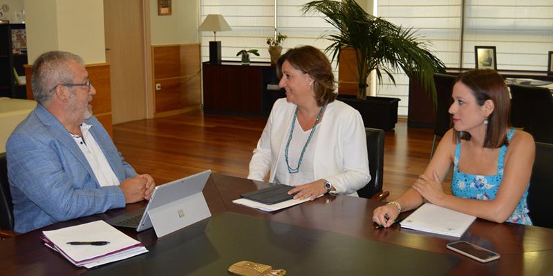 El Gobierno de Castilla-La Mancha trabaja en la promoción turística de la región de la mano de Renfe