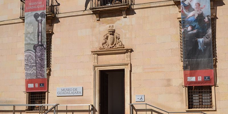 El Museo provincial de Guadalajara ofrece un taller sobre catalogación de restos de cerámica romana tardía