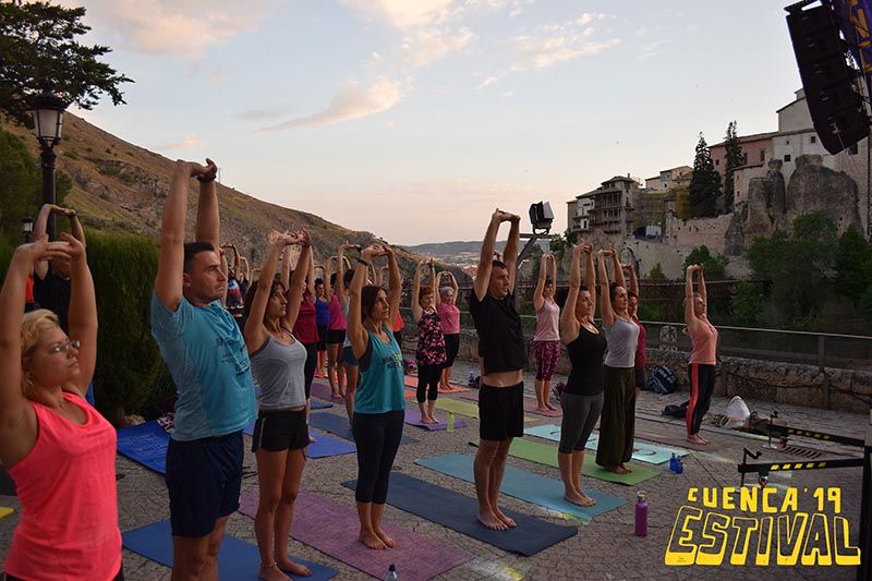 Estival Zen vuelve a ser sinónimo de éxito con el yoga como protagonista