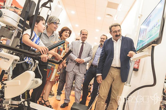 Fundación Nipace presenta el nuevo robot Lokomat