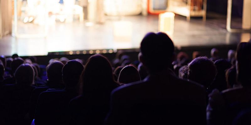 La programación de Artes Escénicas y Musicales llega este fin de semana a los escenarios de la región con un conjunto de propuestas variado