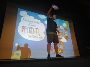 Los niños de la Escuela de Verano de San Clemente disfrutan de la presentación de la APP Turística Marco Topo