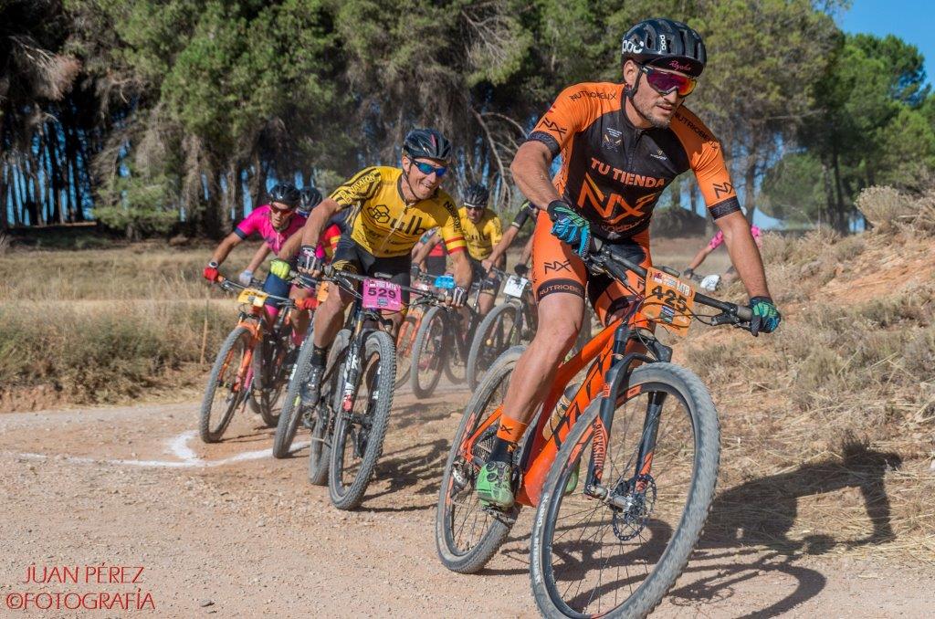 Xavier Calaf y Natalia Saiz Sánchez conquistan en El Peral la novena edición del Trofeo Pino Rincón MTB Challenge 3 Xavier Calaf y Natalia Saiz Sánchez conquistan en El Peral la novena edición del Trofeo Pino Rincón MTB Challenge