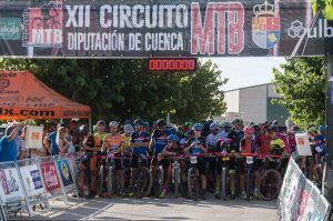 Xavier Calaf y Natalia Saiz Sánchez conquistan en El Peral la novena edición del Trofeo Pino Rincón MTB Challenge 2 mtb pino rincÓn salida