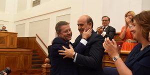 Page es elegido presidente de Castilla-La Mancha por mayoría absoluta en las Cortes