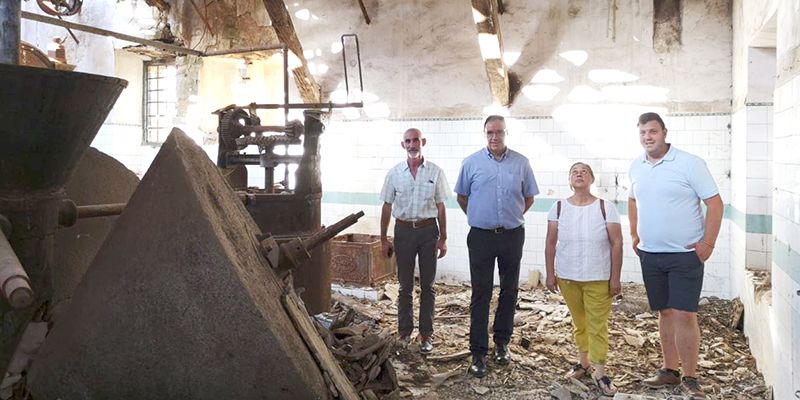 Prieto resalta la relevancia para Valdeolivas de la creación de un centro de interpretación del olivo