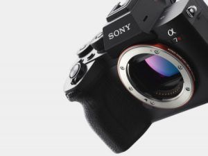 Sony presenta la cámara Alpha 7R IV de alta resolución con el primer sensor de imagen de fotograma completo retroiluminado de 61,0 MP del mundo 2 Sony presenta la cámara Alpha 7R IV de alta resolución con el primer sensor de imagen de fotograma completo retroiluminado de 61,0 MP del mundo