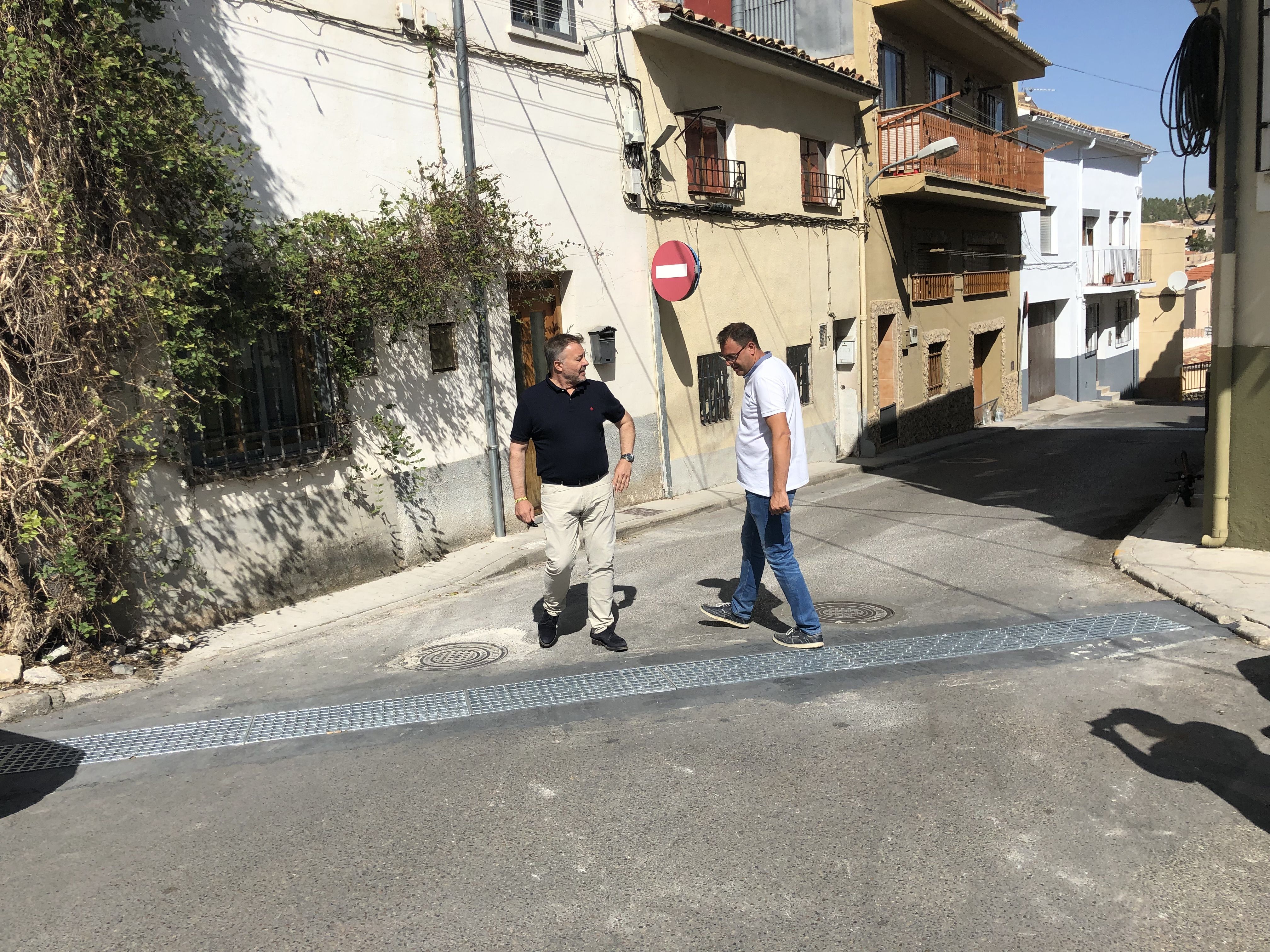 Abiertas al tráfico las calles Cristo del Amparo y Ricardo Rábanos tras la reparaciones de los sumideros de aguas pluviales 3 Abiertas al tráfico las calles Cristo del Amparo y Ricardo Rábanos tras la reparaciones de los sumideros de aguas pluviales