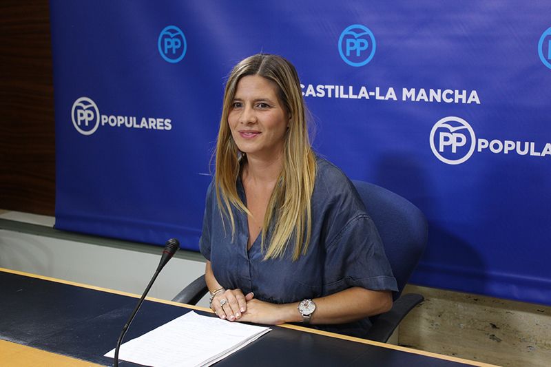Agudo asegura que mientras el Gobierno de Page y Sánchez sigue de vacaciones el PP está en la calle en permanente contacto con los castellano-manchegos