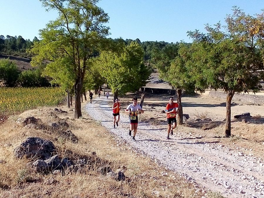 Antonio Cerezo y Cristina Belmar vencen en una carrera marcada por el fuerte arropo del pueblo de Solera 3 Antonio Cerezo y Cristina Belmar vencen en una carrera marcada por el fuerte arropo del pueblo de Solera