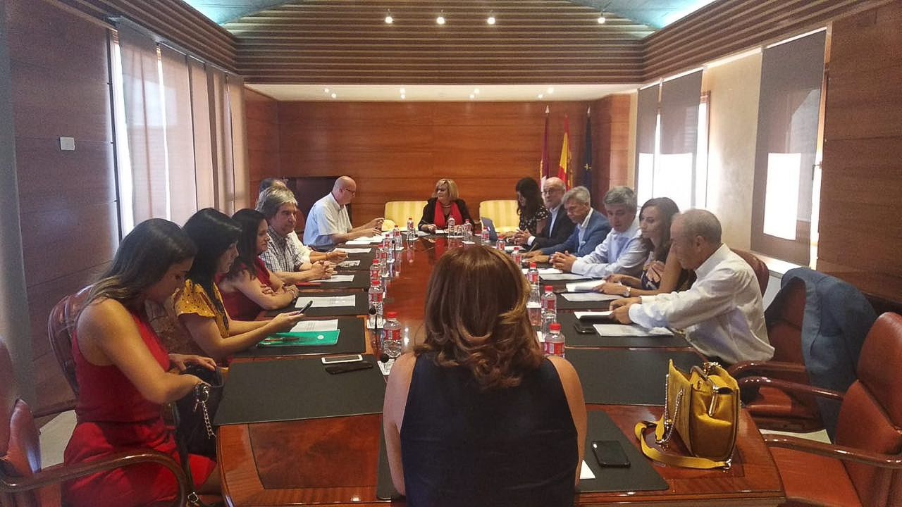 Cs sigue apostando por una televisión pública y no una televisión politizada