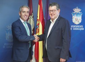 El Ayuntamiento de Guadalajara renueva su compromiso con Caixabank para la celebración del Día de la Bicicleta