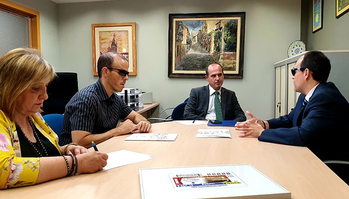 El Ayuntamiento de Guadalajara trabajará para hacer más accesible el Teatro Buero Vallejo a personas con discapacidad visual