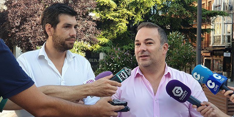 El PP en el Ayuntamiento de Guadalajara califica de “grave irregularidad” que el alcalde haya permitido la colocación del alumbrado de Ferias y Fiestas sin empresa adjudicataria