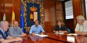 Eusebio Robles ha mantenido una primera reunión con representantes de UGT y CCOO para tratar temas de actualidad y crear líneas de trabajo