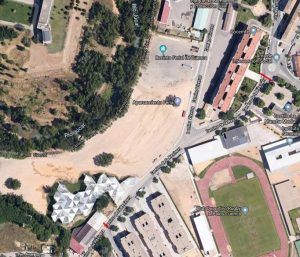 La calle Camino de la Resinera se incorpora al recinto ferial hasta que finalice la Feria de San Julián