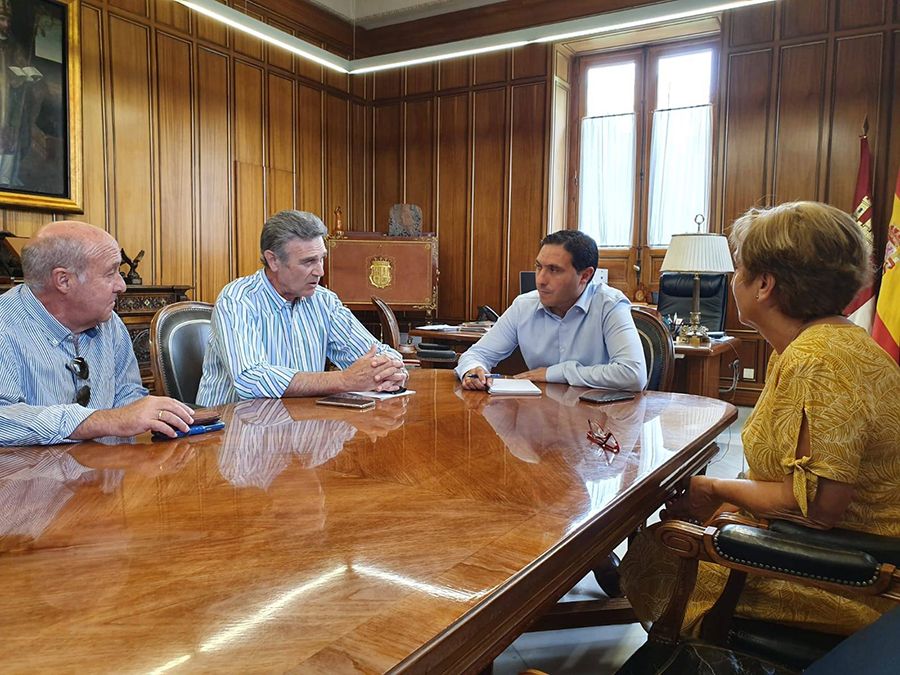 La Diputación de Cuenca colaborará con la comarca del Valle de Altomira para crear rutas de senderismo