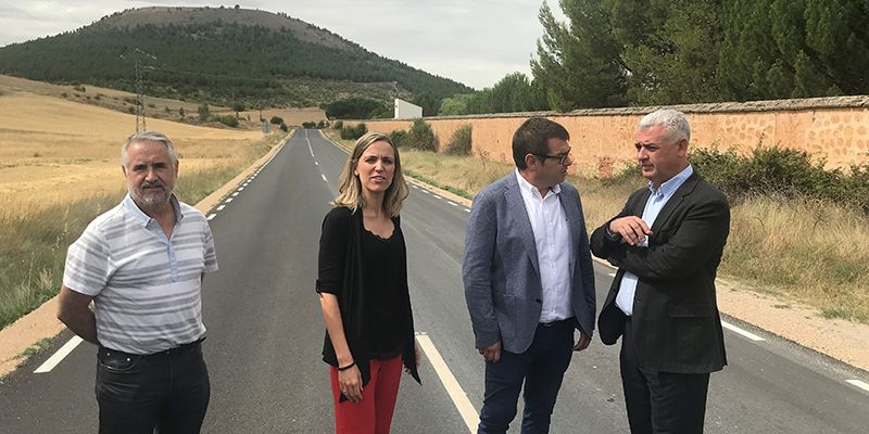 La Diputación de Guadalajara mejora el firme de la carretera que une Sigüenza con Alcuneza y Alboreca