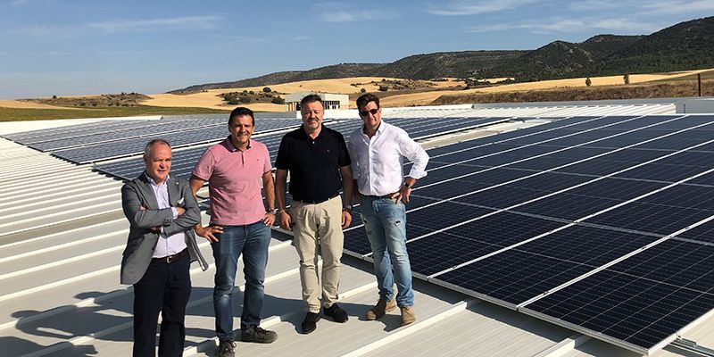 La Fábrica Municipal de Maderas de Cuenca estrena paneles solares que supondrán un ahorro de energía en torno al 25%