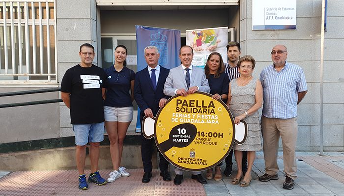 La Paella Solidaria de las Peñas llega cuando más se la necesita