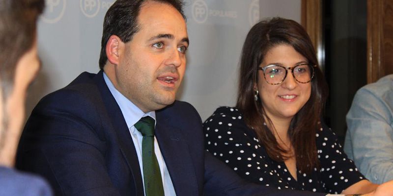 Núñez exige al Gobierno regional la creación de una Estrategia que permita a los jóvenes acceder a un empleo y una vivienda digna