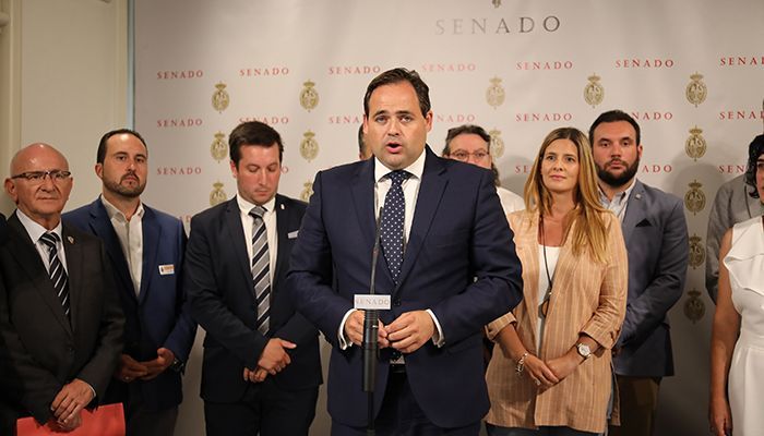 Paco Núñez traslada en el Senado el apoyo del Partido Popular a colectivos festeros y Ayuntamientos en defensa del uso de la pólvora como elemento festivo