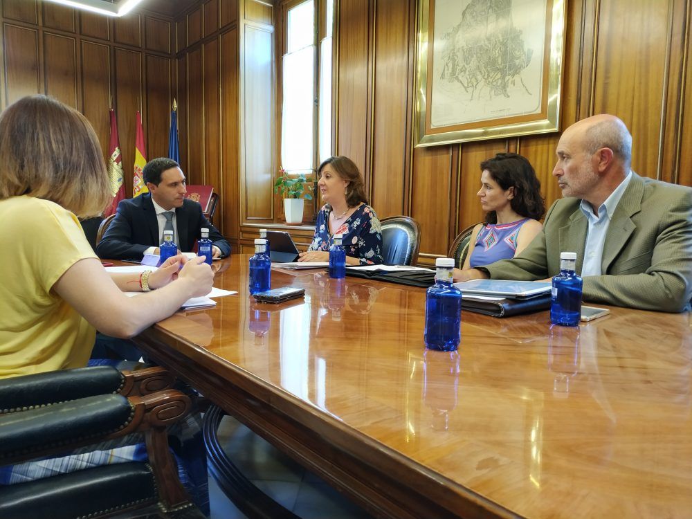 Diputación y Junta ya están trabajando para volver a poner en marcha el Plan de Empleo en la provincia de Cuenca
