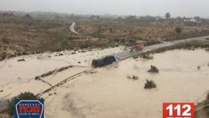 El canal del trasvase Tajo-Segura se desborda a la altura de Campotéjar Alto, en Molina de Segura