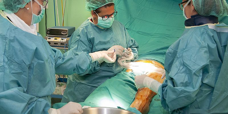 El Hospital Universitario de Guadalajara comienza a aplicar el uso de CO2 para sustituir el contraste yodado en terapias endovasculares