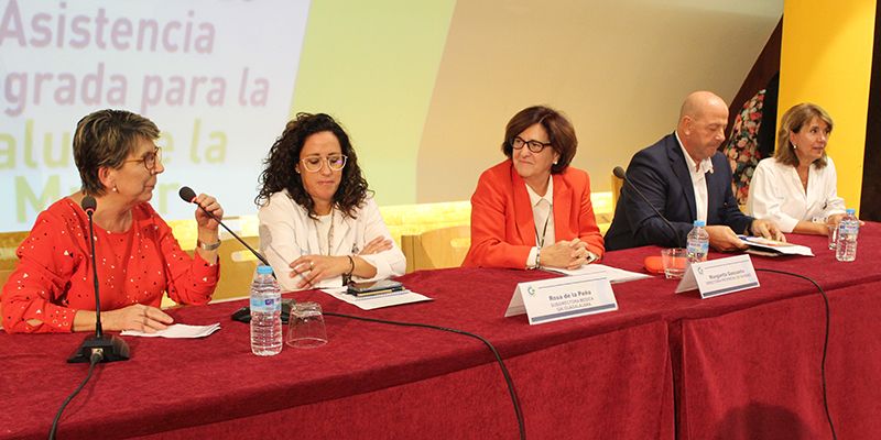 El Hospital Universitario de Guadalajara reunió a más de 200 profesionales en torno a la asistencia integrada a la Mujer