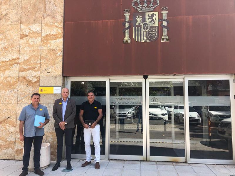 El subdelegado del Gobierno en la provincia de Cuenca, Juan Rodríguez, en la Confederación Hidrográfica del Tajo