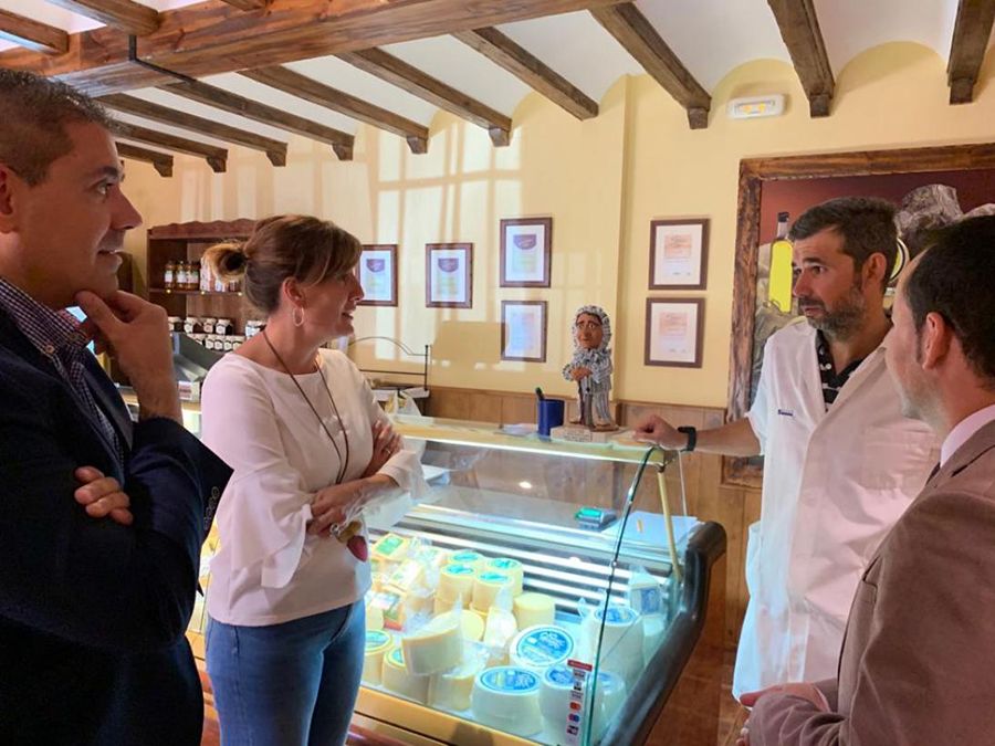 La Junta seguirá estimulando las exportaciones del sector agroalimentario con distintas líneas de ayudas y subvenciones