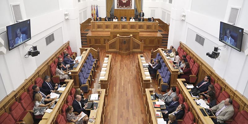 Las Cortes de Castilla-La Mancha piden al Gobierno central “la convocatoria urgente” del Consejo de Política Fiscal y Financiera