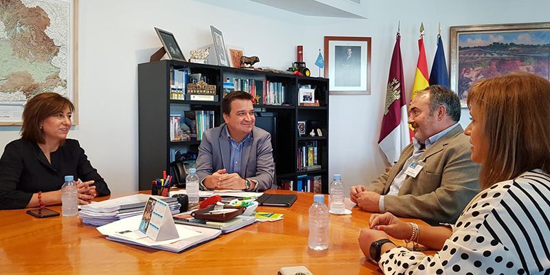 Martínez Arroyo traslada la importancia de una posición común en materia de agua donde el primer objetivo sea defender los intereses del conjunto de la ciudadanía