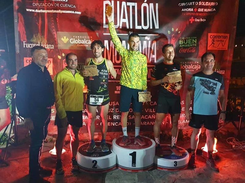 María Jesús Algarra y Javier Triguero se imponen en la noche más eléctrica del trail