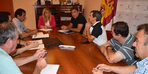 María Ángeles Martínez se reúne con el Sindicato Independiente Agropecuario de Cuenca