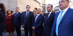 Núñez apela a unir fuerzas en el centro derecha en torno a España Suma para gobernar el país y revertir la recesión y la destrucción de empleo que está provocando el ‘sanchismo’ 2 Núñez apela a unir fuerzas en el centro derecha en torno a España Suma para gobernar el país y revertir la recesión y la destrucción de empleo que está provocando el ‘sanchismo’