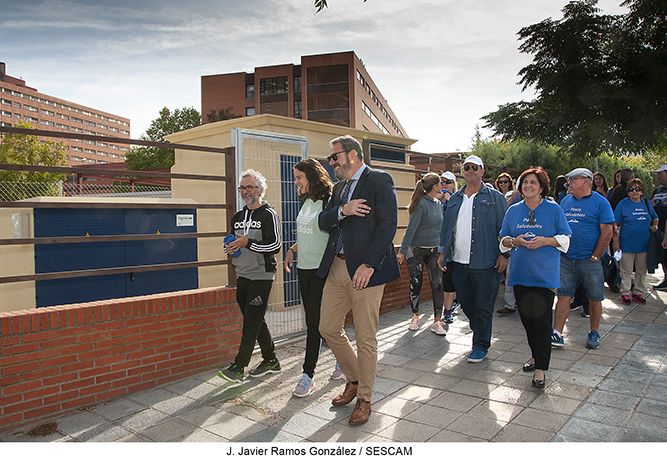 Un total de 60 personas han participado en el paseo saludable promovido por la Unidad del Sueño del Hospital Universitario de Guadalajara