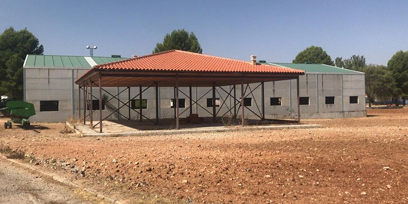 Villarejo de Fuentes se ofrece a la Diputación como sede del parque de bomberos por su estratégica situación geográfica