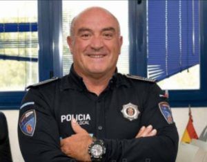 A don Francisco Durán, gran persona, compañero y profesional ejemplar