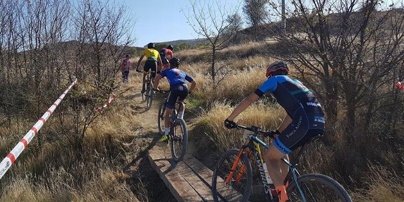 Adrián Plaza y Natalia Moreno vencen en Huete en el Circuito MTB “Diputación de Cuenca”