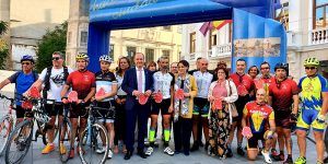 Alberto Rojo se compromete: “Víctor , quiero que sepas que voy a hacer por los ostomizados el mismo esfuerzo que has hecho tú sobre la bici” 2 Alberto Rojo se compromete “Víctor , quiero que sepas que voy a hacer por los ostomizados el mismo esfuerzo que has hecho tú sobre la bici”