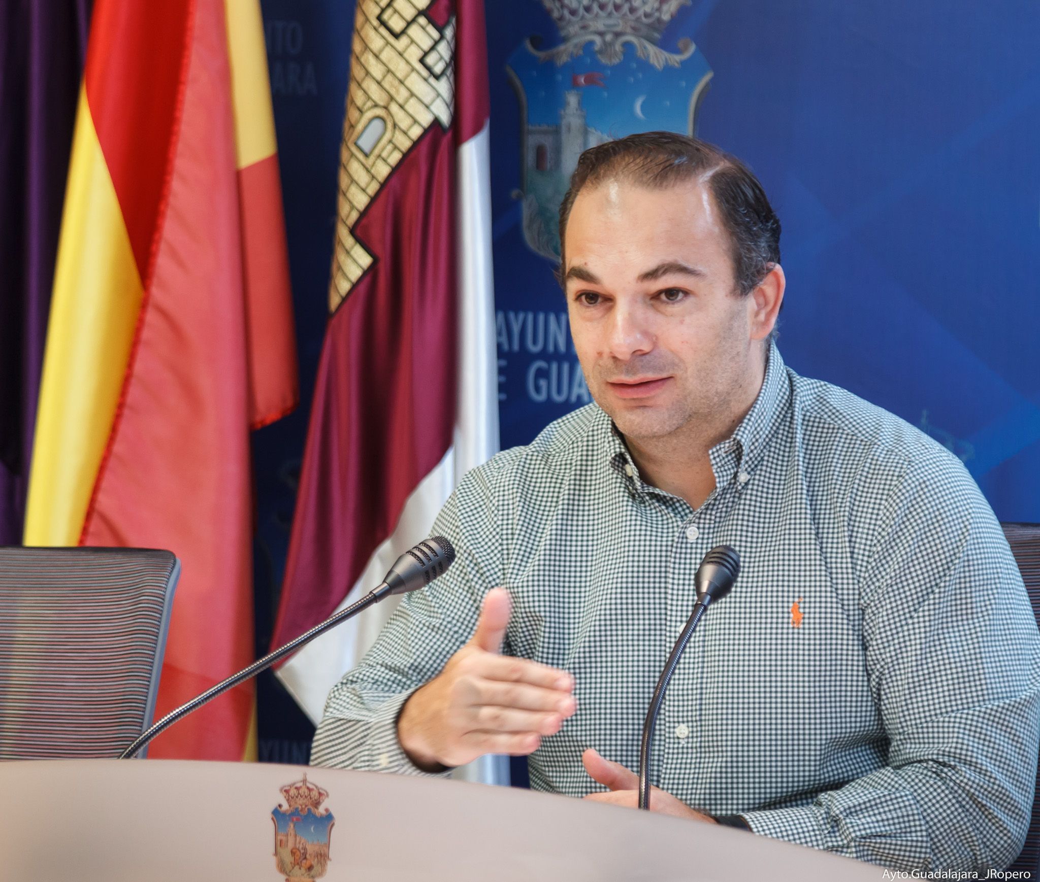 Carnicero tira de sarcasmo y ofrece al Grupo Popular para ayudar al gobierno PSOE-Ciudadanos para gestionar los proyectos europeos 3 Carnicero tira de sarcasmo y ofrece al Grupo Popular para ayudar al gobierno PSOE-Ciudadanos para gestionar los proyectos europeos