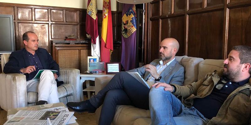 El Colegio de Aparejadores y el Ayuntamiento de Guadalajara colaborarán en materia de obras, licencias y en la modificación del PGOU