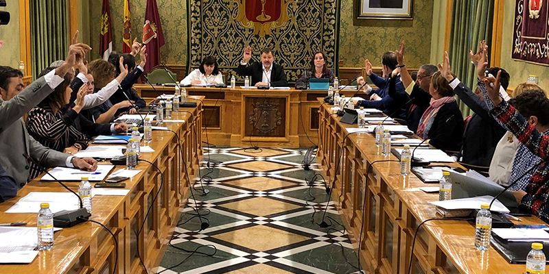 El Pleno del Ayuntamiento de Cuenca aprueba por unanimidad el nombramiento de Antonio Pérez como Hijo Adoptivo de Cuenca